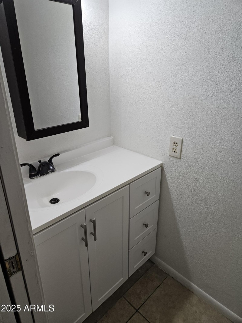 20251009_140725_resized