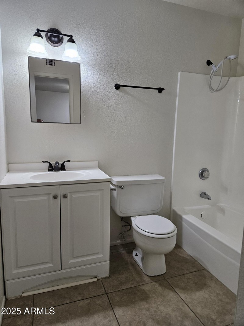 20251009_140855_resized