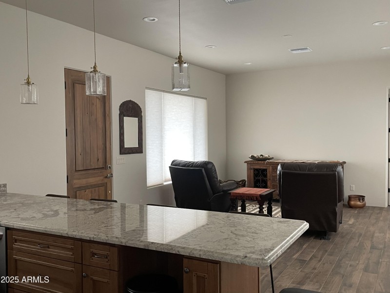 5D28FD91-F622-40E2-AC94-EDE5E1113DBB