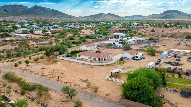 2.5 acre overview