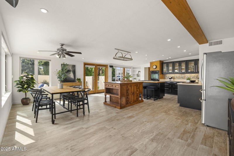7024 E Orange Blossom Ln - 15