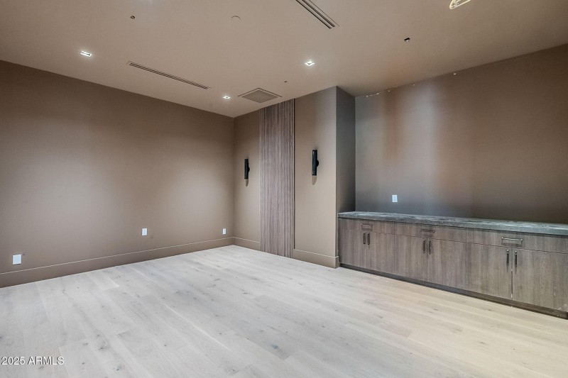 D7C33783-B092-4745-9FD4-3BBA1D48C161