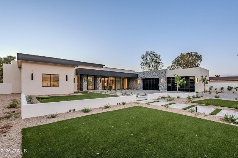 C526B32E-98F5-4C08-A501-E476F12AC7FC