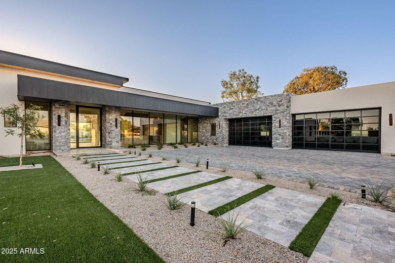 F787760C-9A37-428B-B497-274101A2BBA1