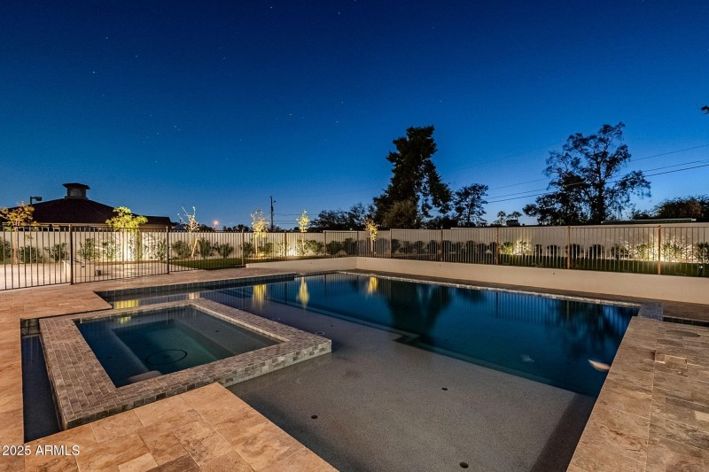 AD52FB93-F3BD-4C6B-A42E-4A3E64CE0D8F