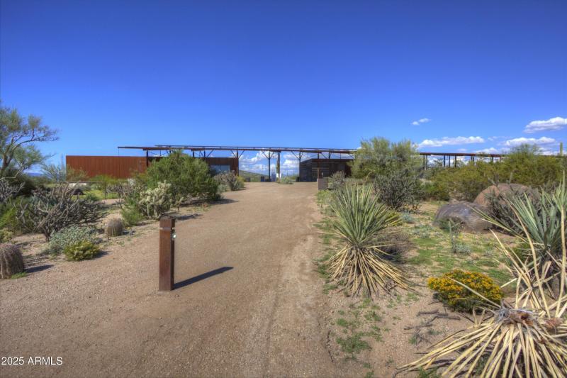 Brown's Ranch Trailhead