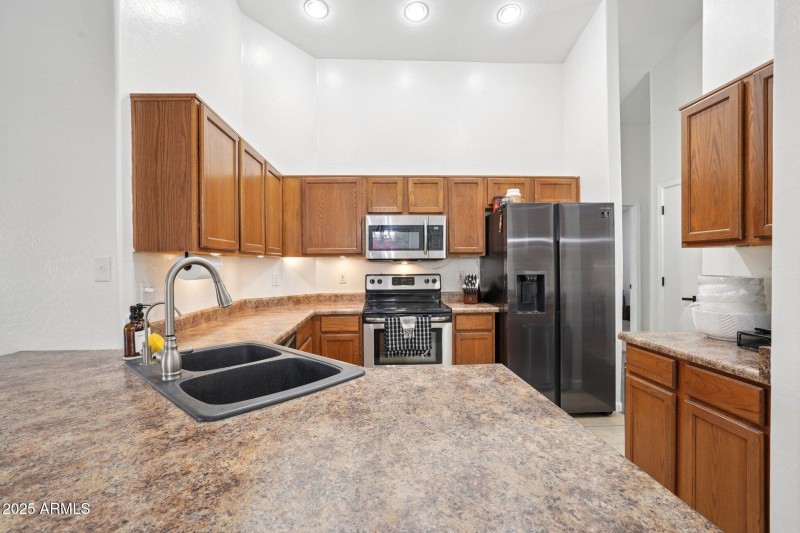 16-web-or-mls-W Two Guns Trail-S0910-016