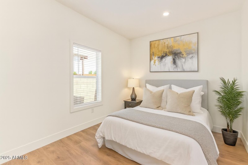 GUEST BED 2 FURNSHED