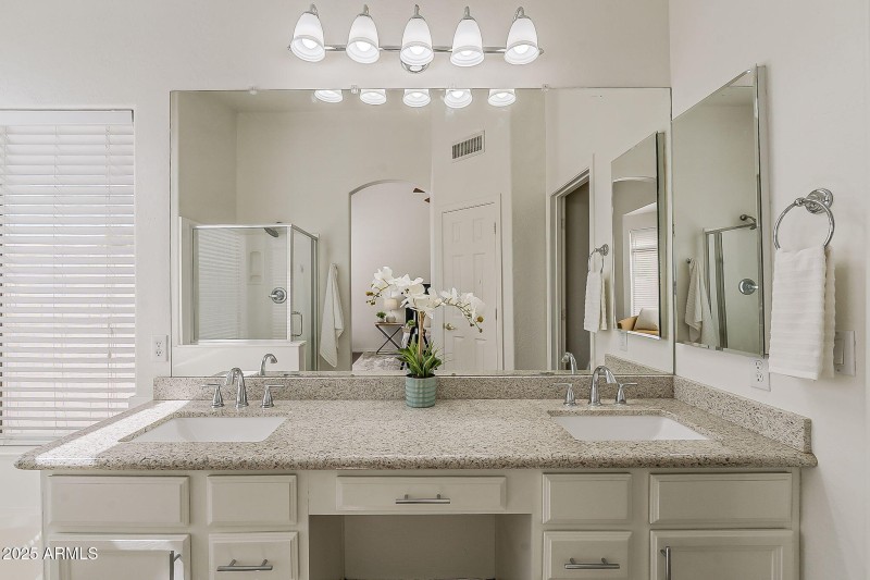 30-web-or-mls-Erie-29