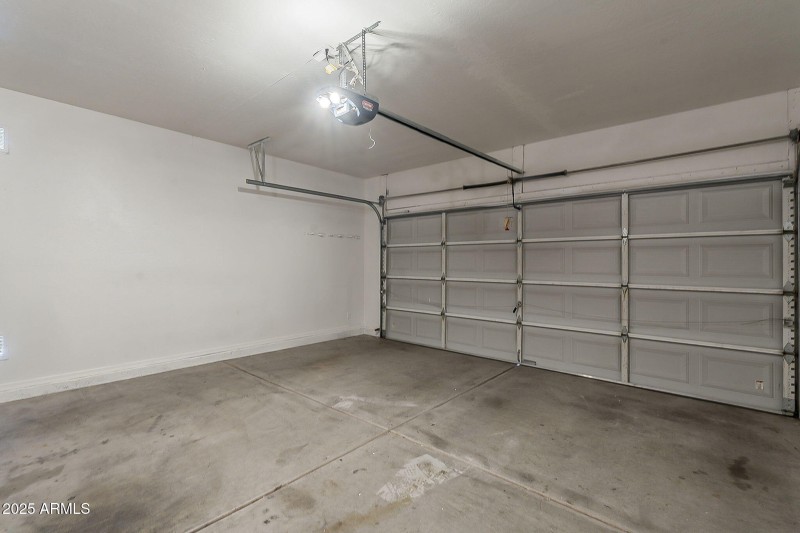 41-web-or-mls-Erie-40