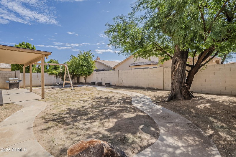 49-web-or-mls-Erie-48