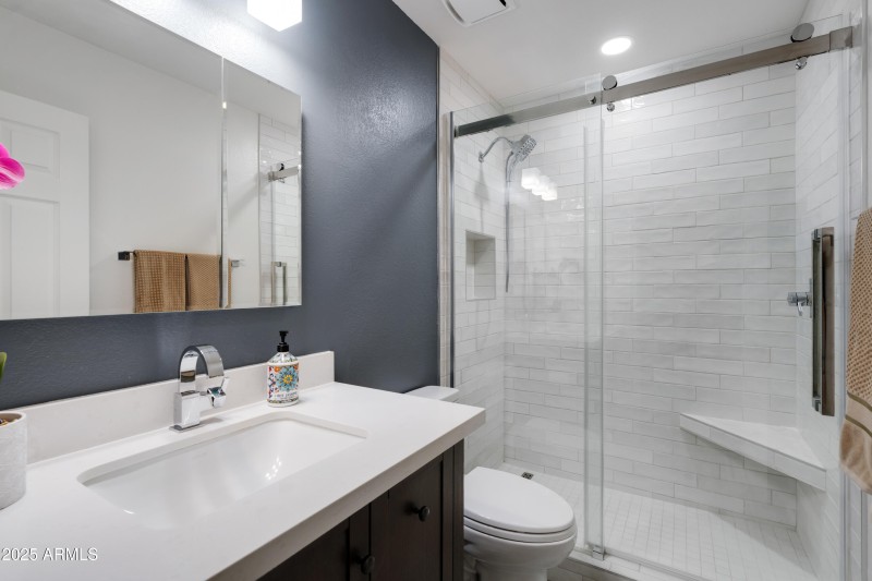 Primary En-Suite Bathroom