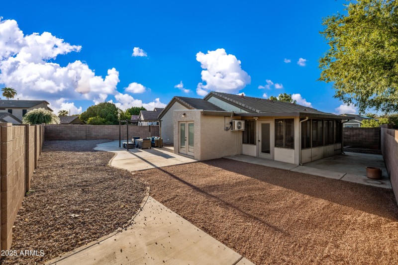 26-16223WPAPL-ocupix