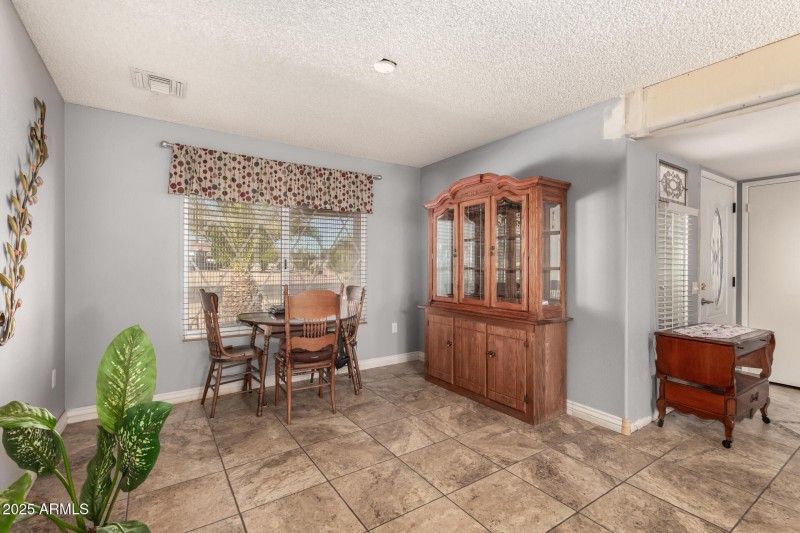 13 - Whispering Oaks 13043