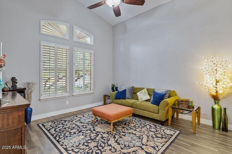 Formal Living Room or Bonus/Flex Space