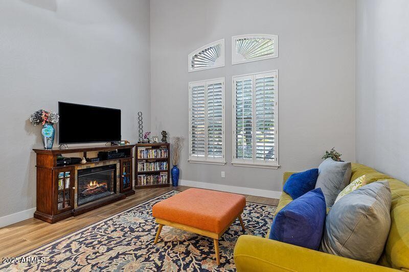 Formal Living Room or Bonus/Flex Space