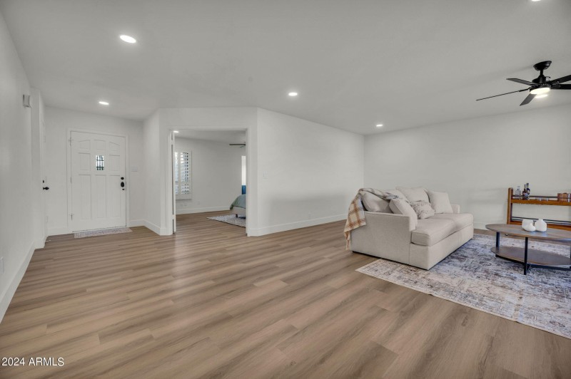 4-web-or-mls-2505 N 61st Way-4