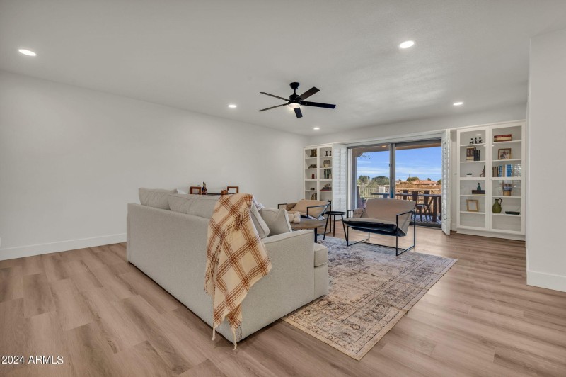 5-web-or-mls-2505 N 61st Way-5