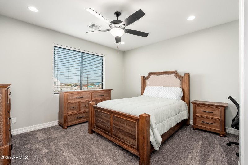 22801 E Galveston St - 36