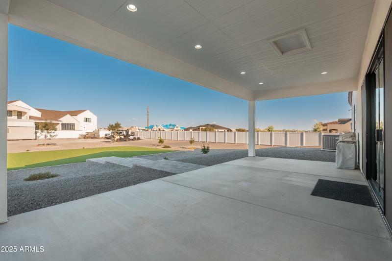 22801 E Galveston St - 52