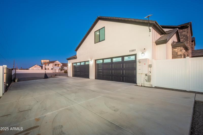 22801 E Galveston St - 75