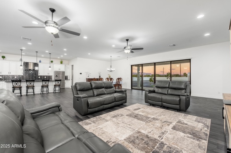 5-print-22801 E Galveston St, 10-07 - 05