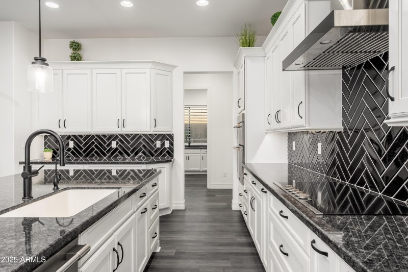 11-print-22801 E Galveston St, 10-07 - 1