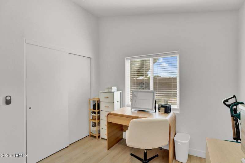 55-web-or-mls-18047 E Vencino-35