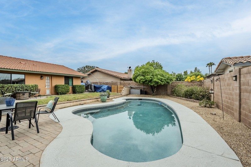 44-web-or-mls-Louis-44