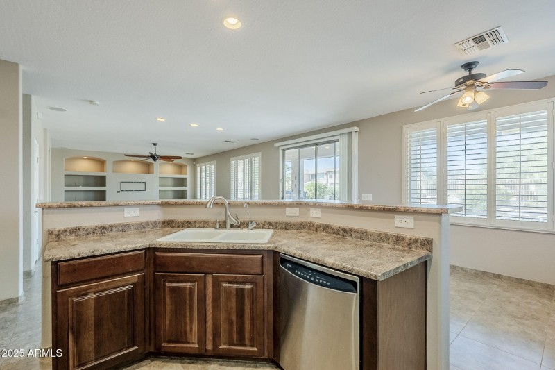 22-web-or-mls-Donithan-10