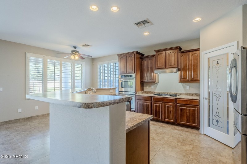 23-web-or-mls-Donithan-11