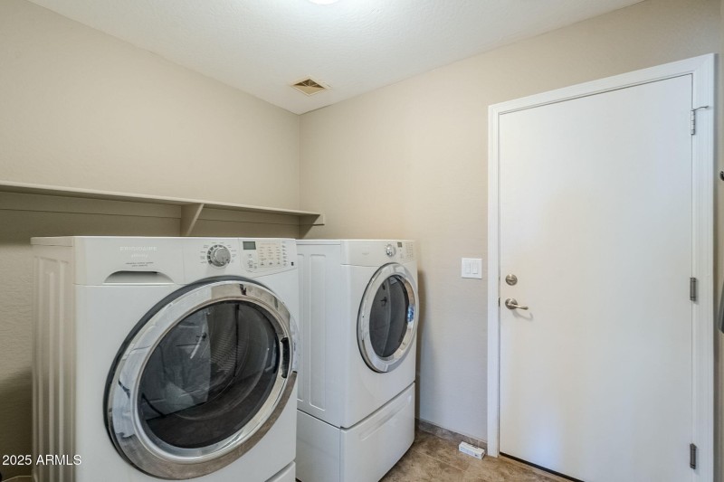 39-web-or-mls-Donithan-27