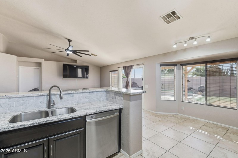 15-web-or-mls-Clair-15