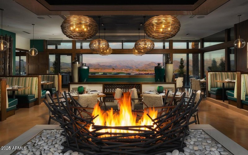 charming local resturaunts nearby