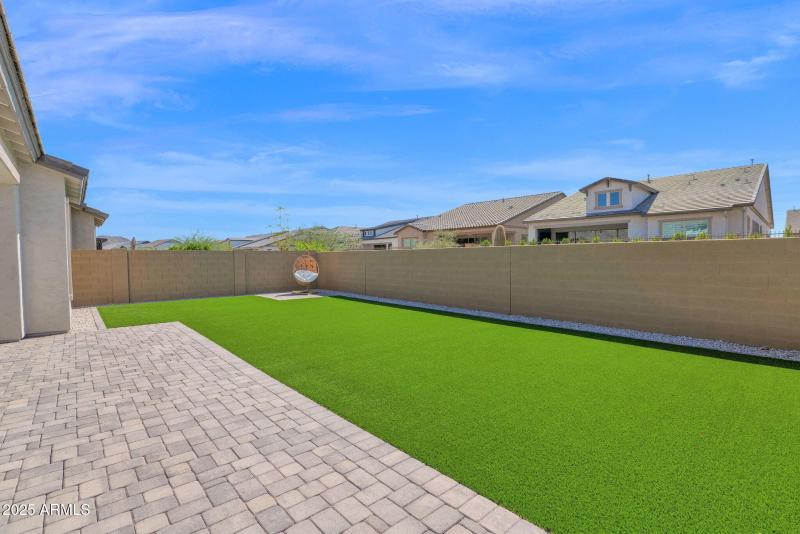 5641 Sayan - 30Backyard