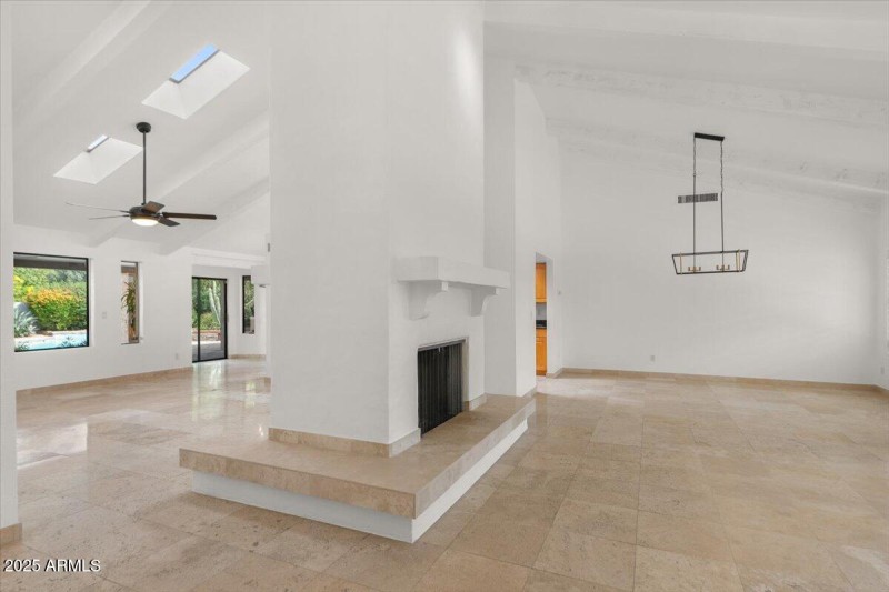 07-Entry and Living Room