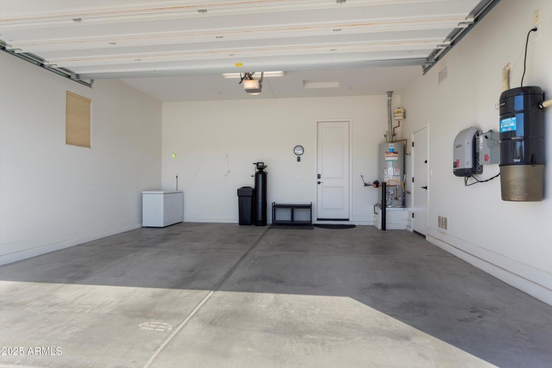2-Car Garage