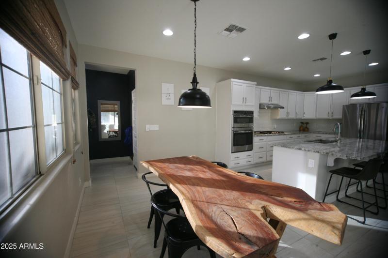 66E45EB6-A0CD-4666-AE8C-85DA2EA73A0D