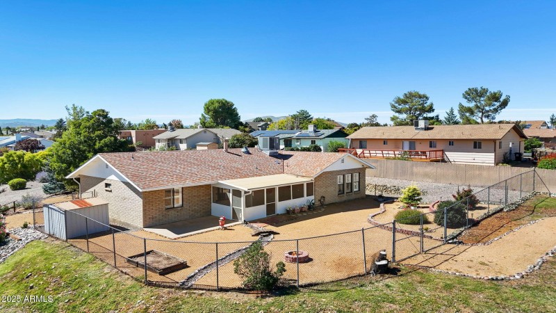 Back Interior Fencing