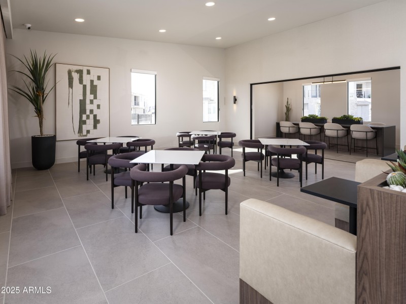 Valle_Norte_Clubhouse_Dining_9177_conver