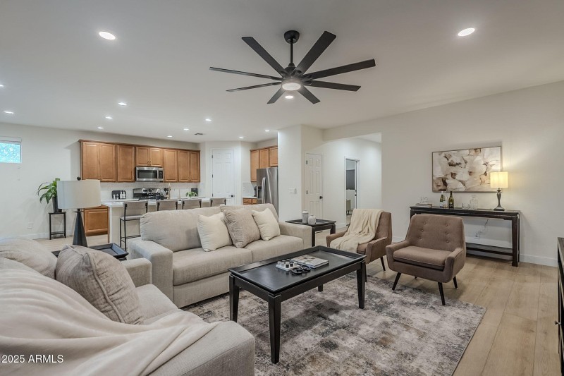 11-web-or-mls-Maggie-11