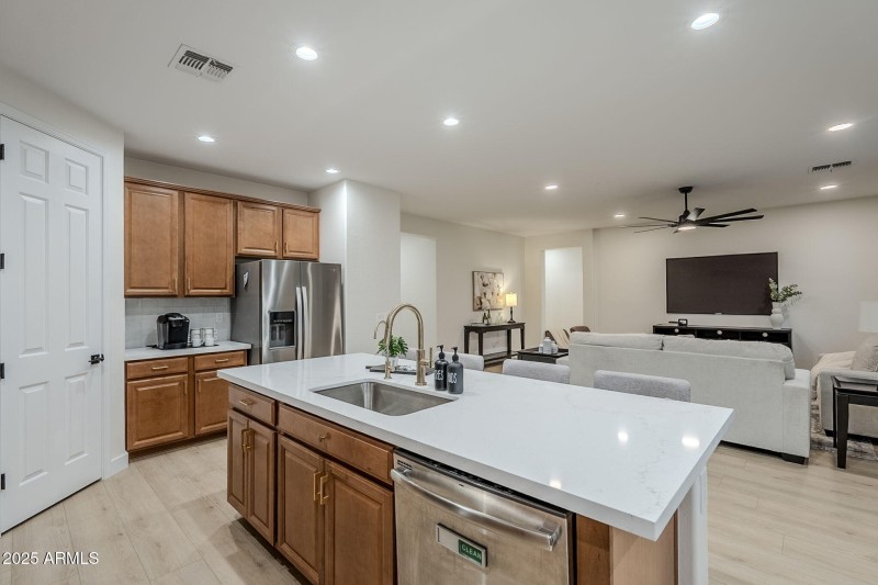 17-web-or-mls-Maggie-17