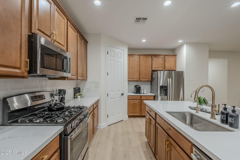 18-web-or-mls-Maggie-18