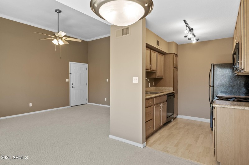 9-web-or-mls-3600-hayden-rd-2306