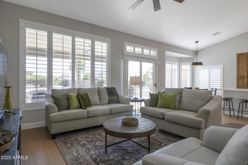 4-web-or-mls-Qp-4071