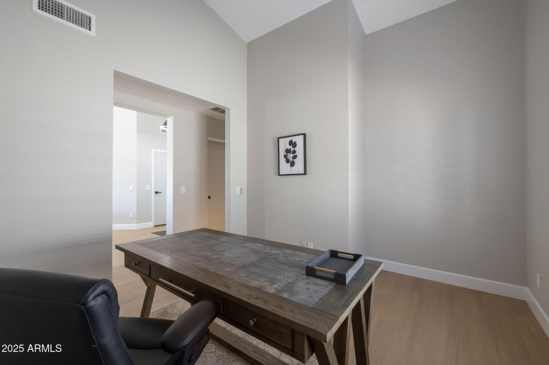 16-web-or-mls-Qp-4083