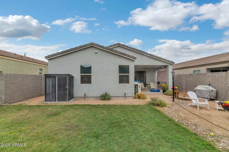 4531 Greenleaf Dr-large-026-025-4531 Gre