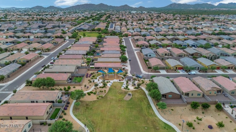 4531 Greenleaf Dr-large-030-005-4531 Gre