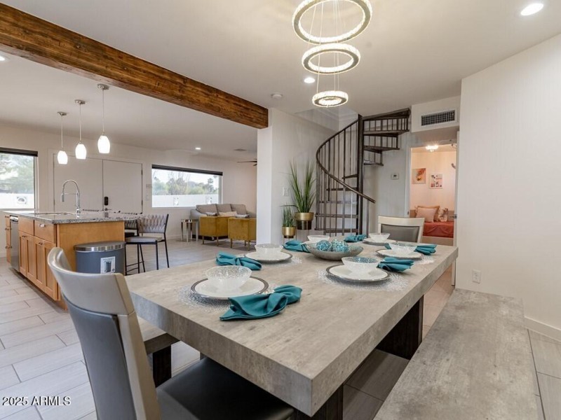 014_Formal Dining Area