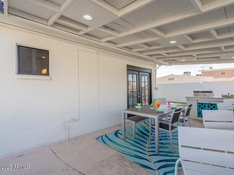 048_Covered Patio Area